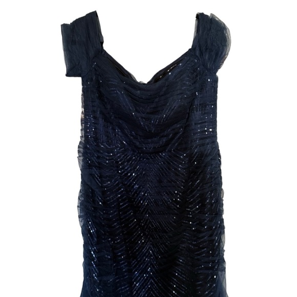 NWT David’s Bridal Galina Signature Sequins w/ Mesh Tulle Off The Shoulder Dress - Picture 5 of 10